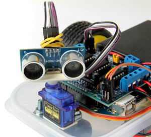 Robot Avoider Arduino / Robot Arduino Avoider / Robot Penghindar Halangan Menggunakan Arduino